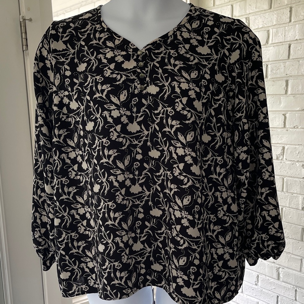 CJ Banks Black and White Floral Blouse
